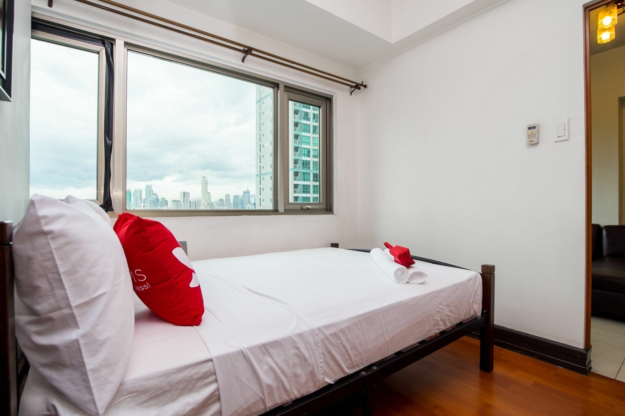 Zen Home Forbeswood Parklane Bgc Taguig Exterior photo