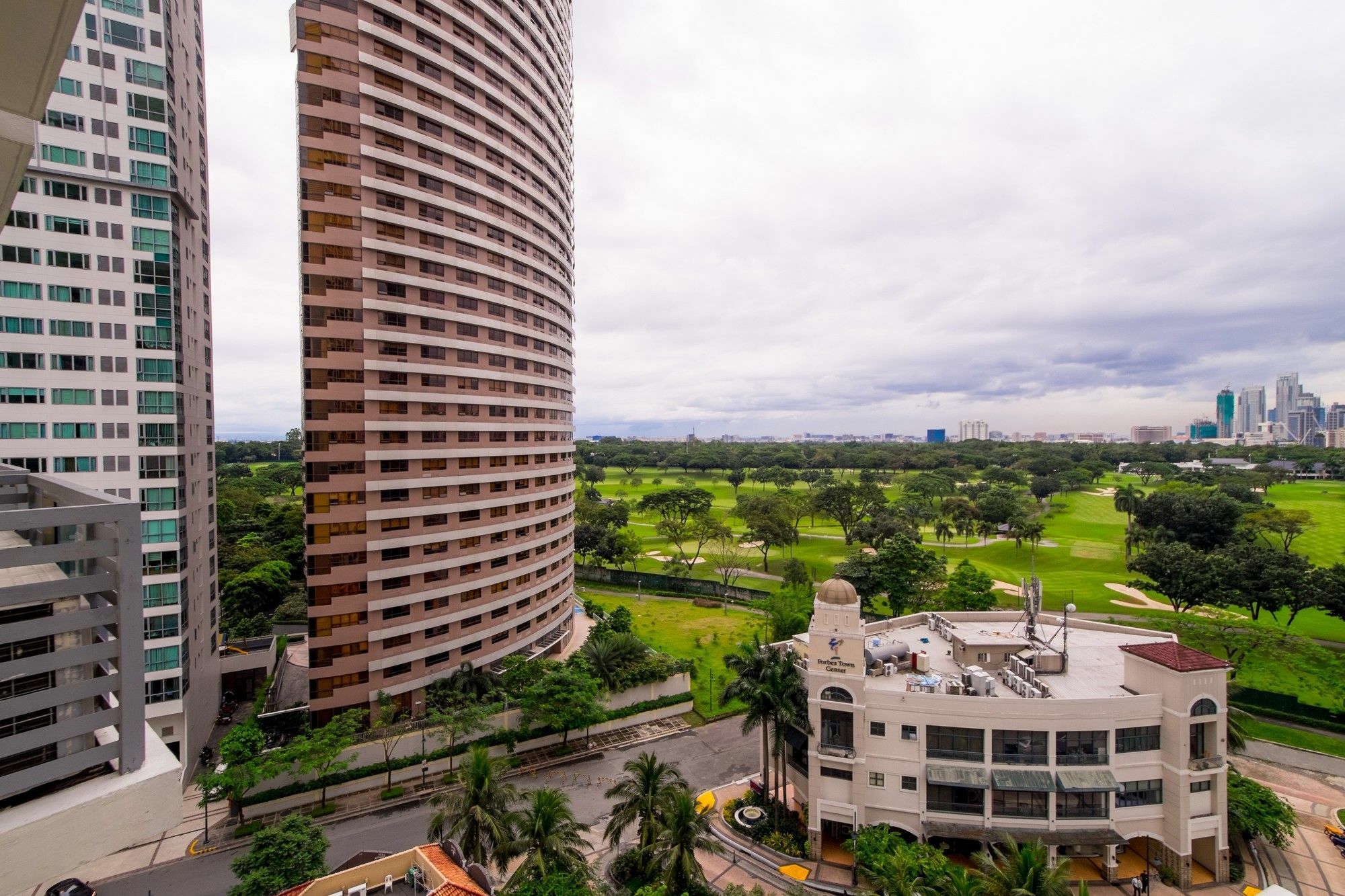 Zen Home Forbeswood Parklane Bgc Taguig Exterior photo